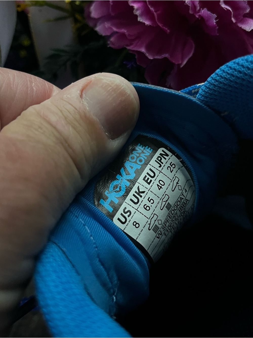Hoka One Speedgoat 4
Trail Running/Athletic
Lifestyle Shoes
Size 8 for Women - Picture 11 of 11